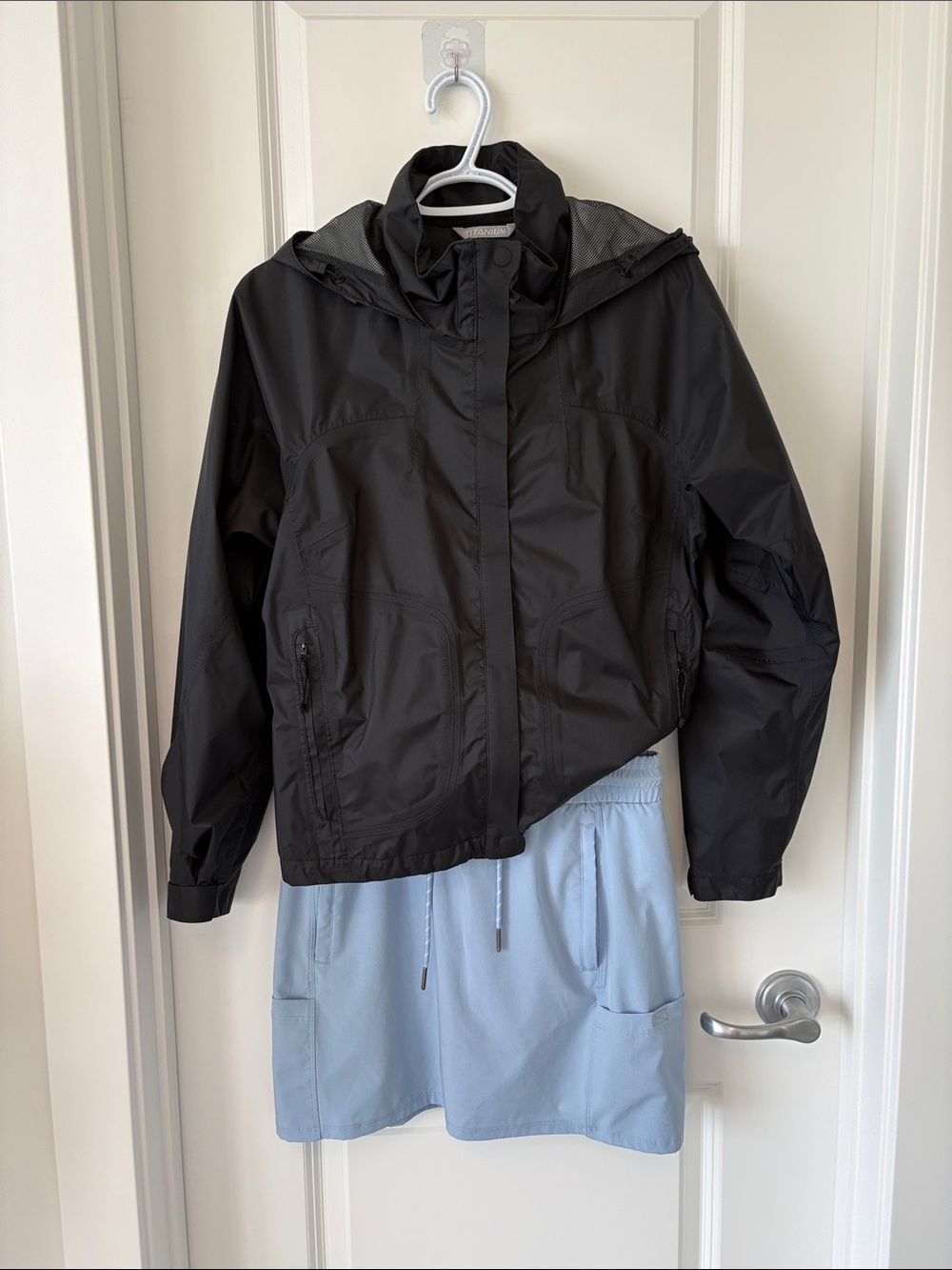 Waterproof Columbia Hooded Titanium Lightweight Jacket